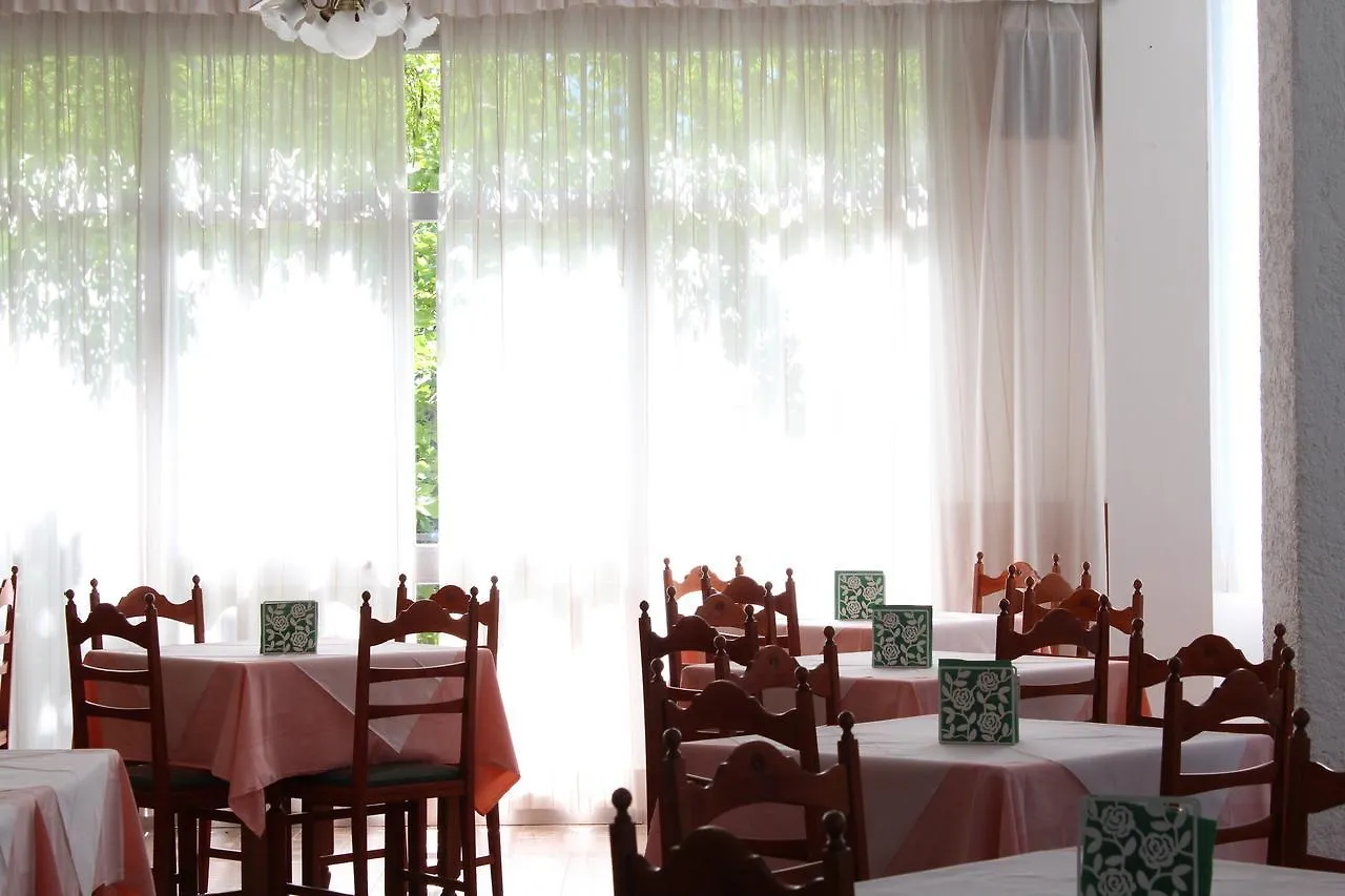 Hotel Sara Cesenatico 3*,  Italia